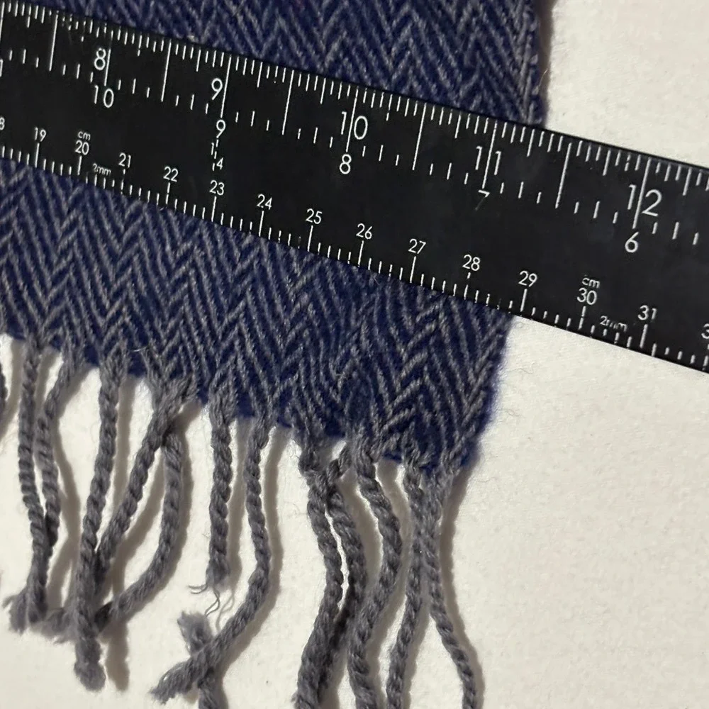 John Weitz Wool Scarf Mens OS Navy Blue NEW‎ Herringbone Muffler Fringe 4310
